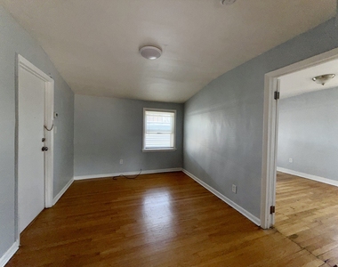 2531 N Tripp Avenue - Photo Thumbnail 5