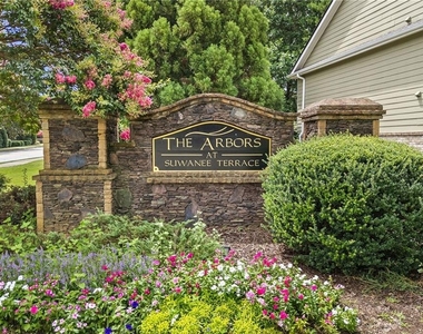 386 Creek Manor Way - Photo Thumbnail 38