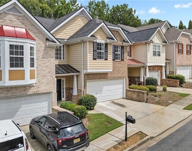 386 Creek Manor Way - Photo Thumbnail 1
