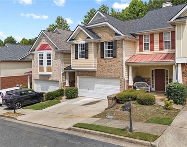 386 Creek Manor Way - Photo Thumbnail 2