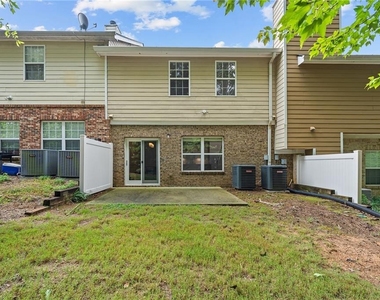 386 Creek Manor Way - Photo Thumbnail 34