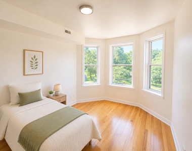 3133 W Augusta Boulevard - Photo Thumbnail 3
