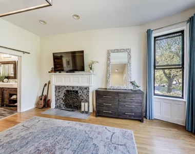 4553 S Ellis Avenue - Photo Thumbnail 24