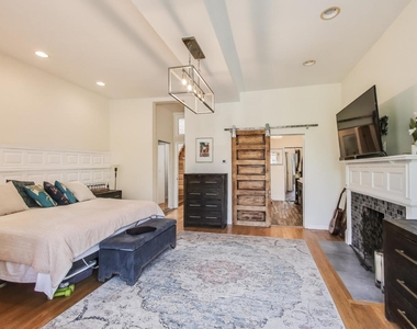 4553 S Ellis Avenue - Photo Thumbnail 23