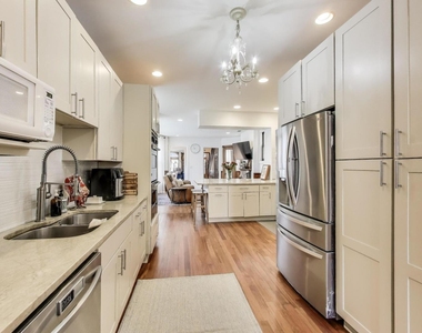 4553 S Ellis Avenue - Photo Thumbnail 14