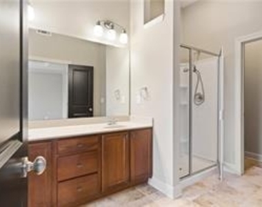 5429 Willow Oak Drive - Photo Thumbnail 13