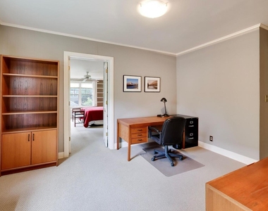 2624 Thayer Street - Photo Thumbnail 20