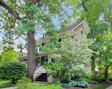 2624 Thayer Street - Photo Thumbnail 1