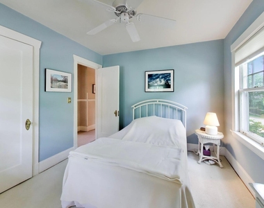 2624 Thayer Street - Photo Thumbnail 25