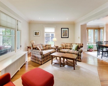 2624 Thayer Street - Photo Thumbnail 3