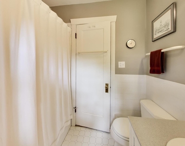 2624 Thayer Street - Photo Thumbnail 27