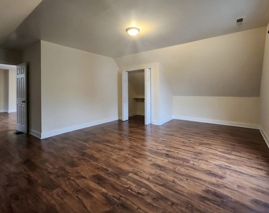 3523 W Fullerton Avenue - Photo Thumbnail 2
