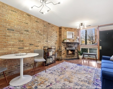 639 W Wellington Avenue - Photo Thumbnail 6
