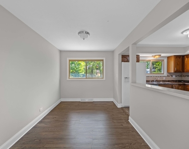 415 Tennyson Road - Photo Thumbnail 4