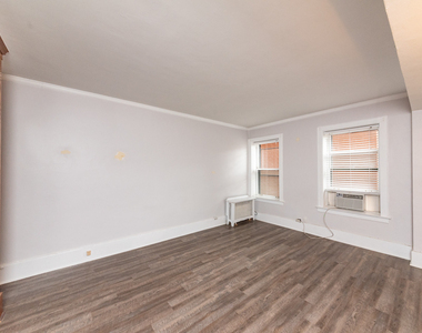 400 W Deming Place - Photo Thumbnail 2