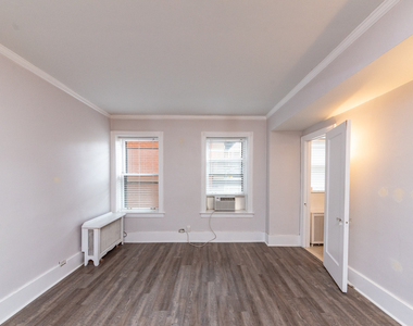 400 W Deming Place - Photo Thumbnail 3