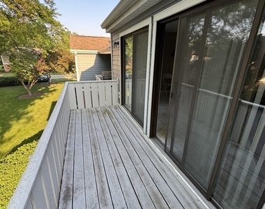 1544 Williamsburg Drive - Photo Thumbnail 8