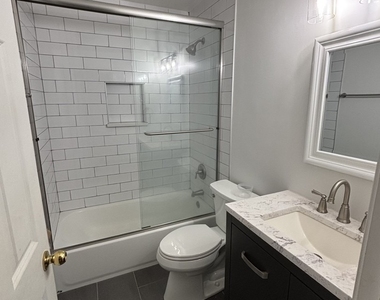 1544 Williamsburg Drive - Photo Thumbnail 7
