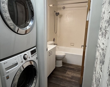 331 S Peoria Street - Photo Thumbnail 16