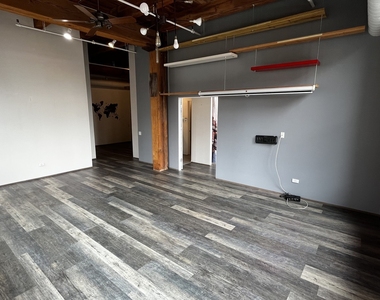 331 S Peoria Street - Photo Thumbnail 4