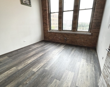 331 S Peoria Street - Photo Thumbnail 11