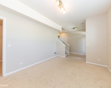 323 Aspen Pointe Road - Photo Thumbnail 1