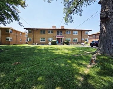 1431 Balmoral Avenue - Photo Thumbnail 11