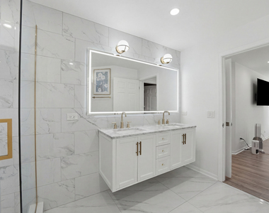 1117 Hawthorne Lane - Photo Thumbnail 24