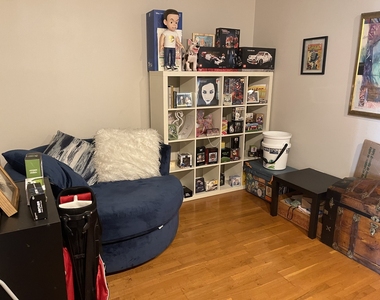 647 Metropolitan Way - Photo Thumbnail 4