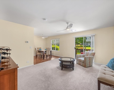453 Village Creek Drive - Photo Thumbnail 4