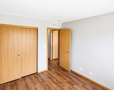 2255 Georgetown Circle - Photo Thumbnail 14