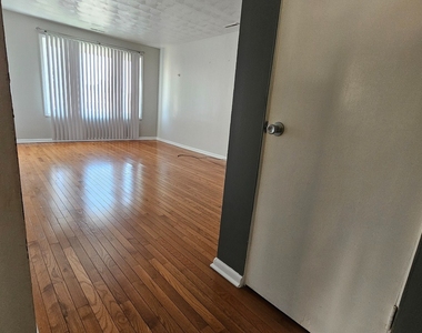 115 157th Street - Photo Thumbnail 2