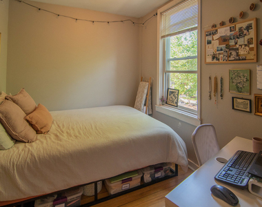 3744 N Clifton Avenue - Photo Thumbnail 3