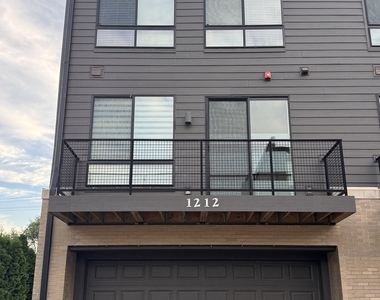 1212 Quadrant Lane - Photo Thumbnail 3