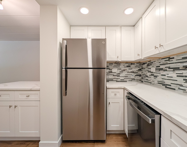 444 S Spring Road - Photo Thumbnail 9