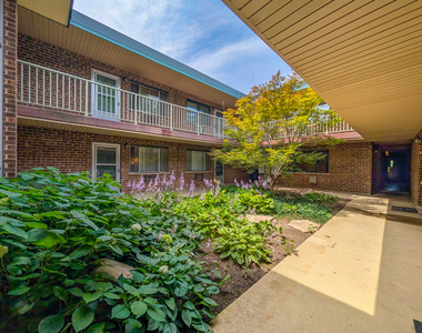 444 S Spring Road - Photo Thumbnail 4