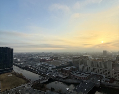 235 W Van Buren Street - Photo Thumbnail 14