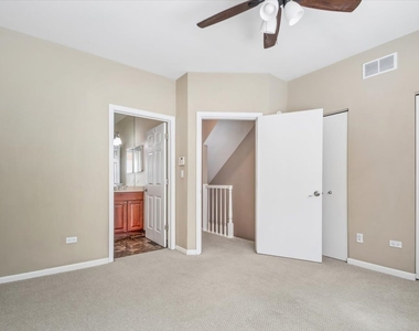 960 N Crosby Street - Photo Thumbnail 10
