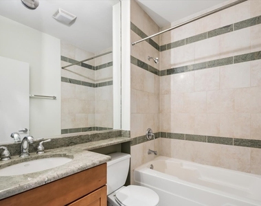960 N Crosby Street - Photo Thumbnail 14