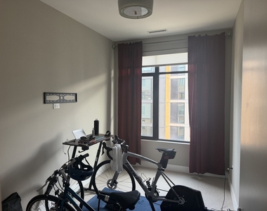1701 W Webster Avenue - Photo Thumbnail 10