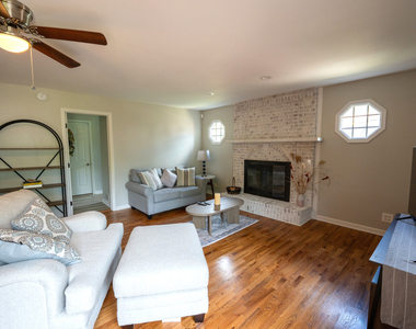 17011 Danielle Court - Photo Thumbnail 6