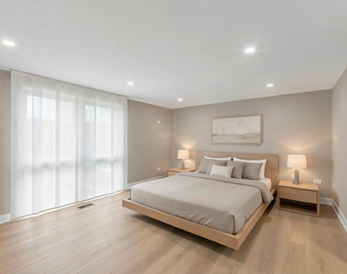 1055 N Bluebonnet Lane - Photo Thumbnail 10