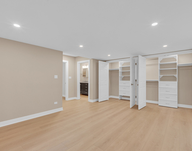 1055 N Bluebonnet Lane - Photo Thumbnail 19
