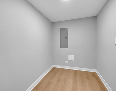 1055 N Bluebonnet Lane - Photo Thumbnail 21