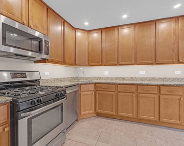 1055 N Bluebonnet Lane - Photo Thumbnail 6