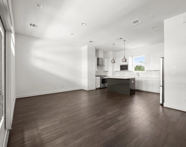4706 Independence Heights - Photo Thumbnail 10
