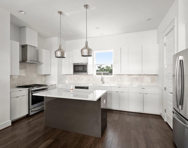 4706 Independence Heights - Photo Thumbnail 13