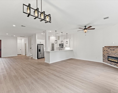 14828 Spica Court - Photo Thumbnail 11