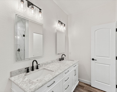 14828 Spica Court - Photo Thumbnail 15