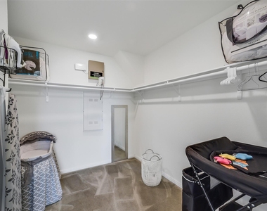 16502 Live Oak Canyon Drive - Photo Thumbnail 23